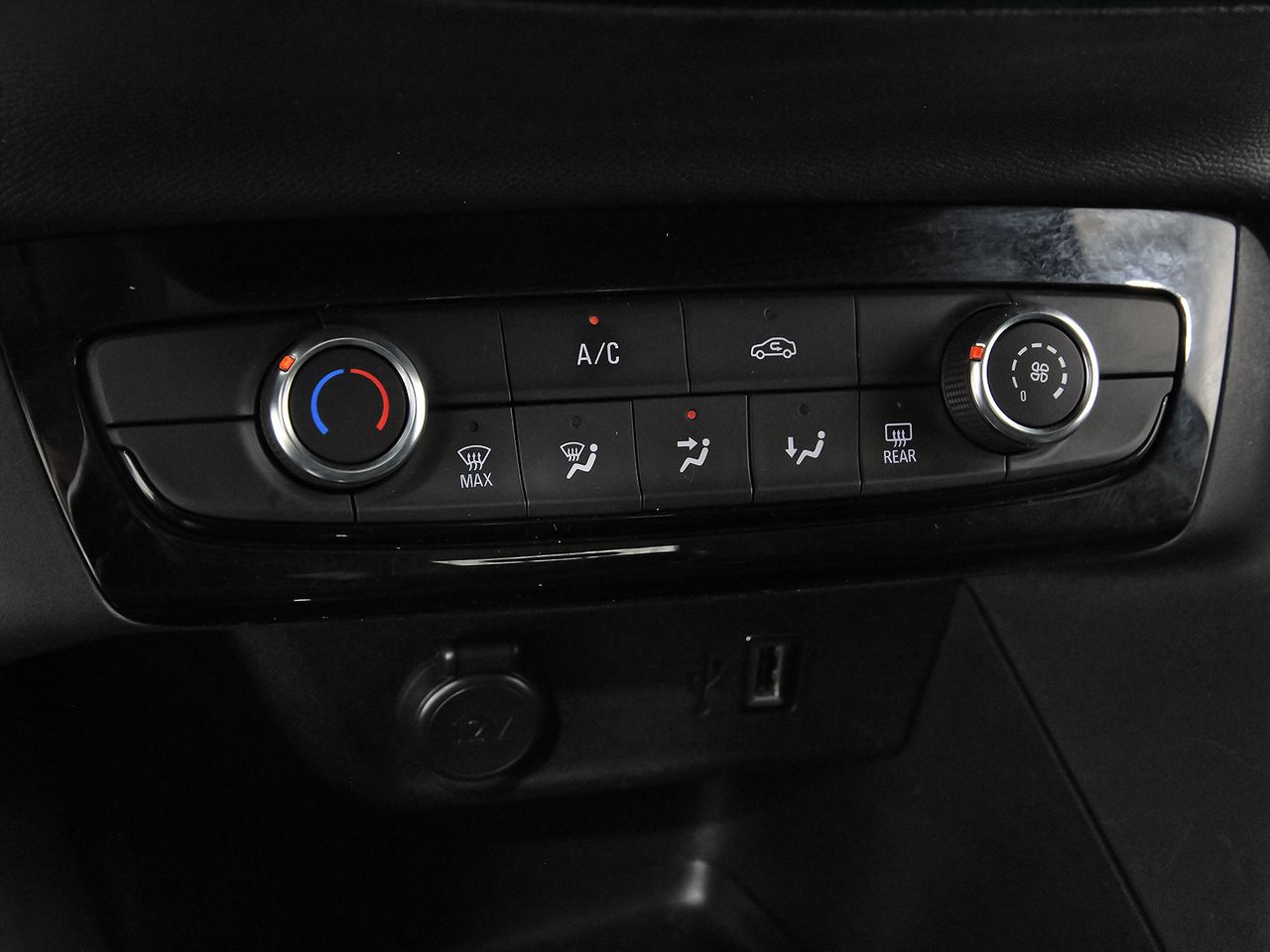 Opel Corsa 1.2T XHL 74kW (100CV) Elegance - foto 25