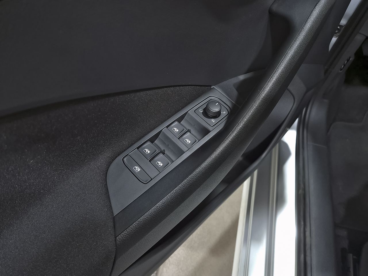 Skoda Kamiq 1.0 TSI 81kW (110CV) Ambition - foto 9