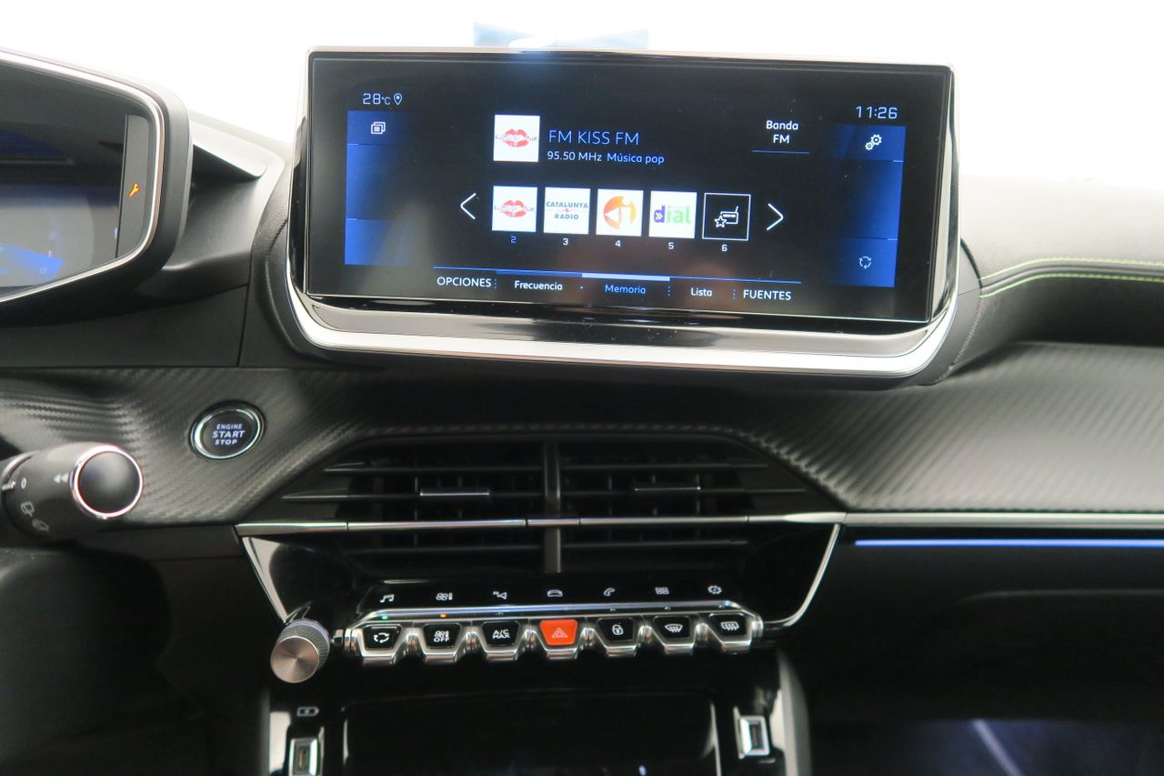 Peugeot 2008 GT Puretech 130 S&S EAT8 - foto 13