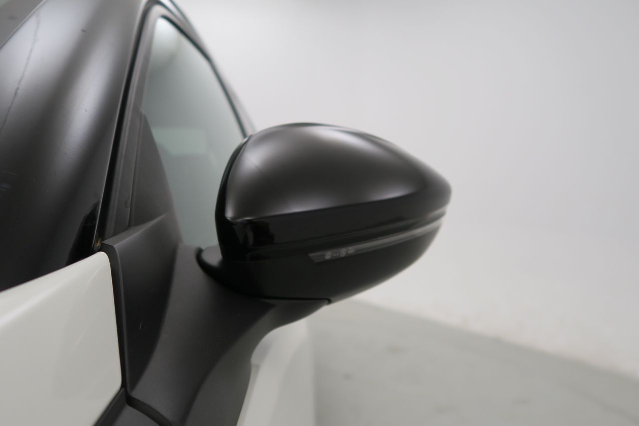 Peugeot 2008 GT Puretech 130 S&S EAT8 - foto 22