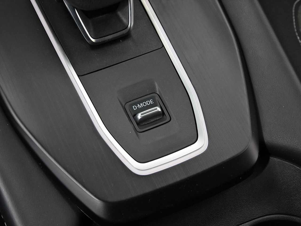 Nissan Qashqai DIG-T 116kW Xtronic N-Connecta - foto 32