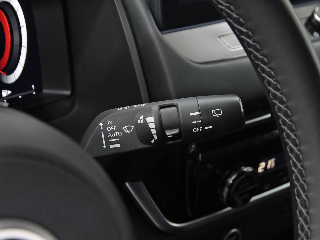 Nissan Qashqai DIG-T 116kW Xtronic N-Connecta - foto 16