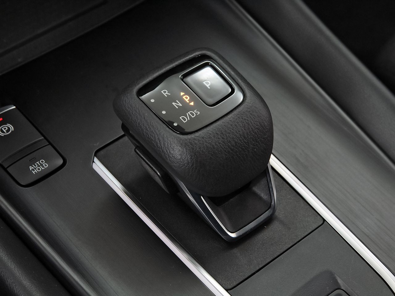 Nissan Qashqai DIG-T 116kW Xtronic N-Connecta - foto 33