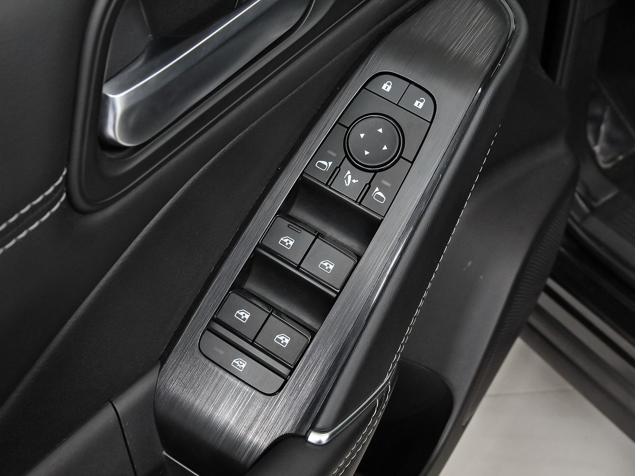 Nissan Qashqai DIG-T 116kW Xtronic N-Connecta - foto 12