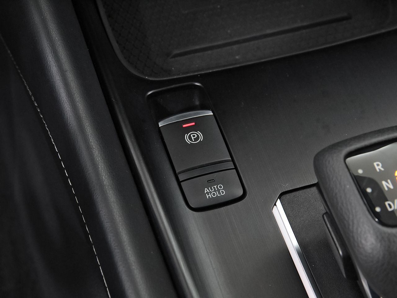 Nissan Qashqai DIG-T 116kW Xtronic N-Connecta - foto 30