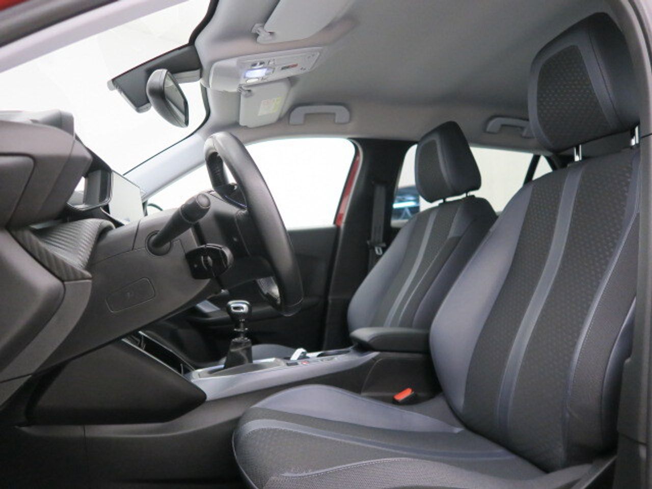 Peugeot 2008 Allure Pack Puretech 100 S&S 6 Vel. MAN - foto 16