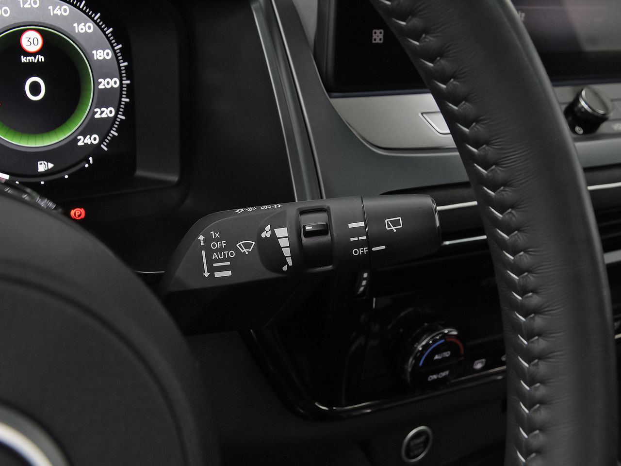 Nissan Qashqai DIG-T 103kW (140CV) mHEV 4x2 N-Design - foto 16