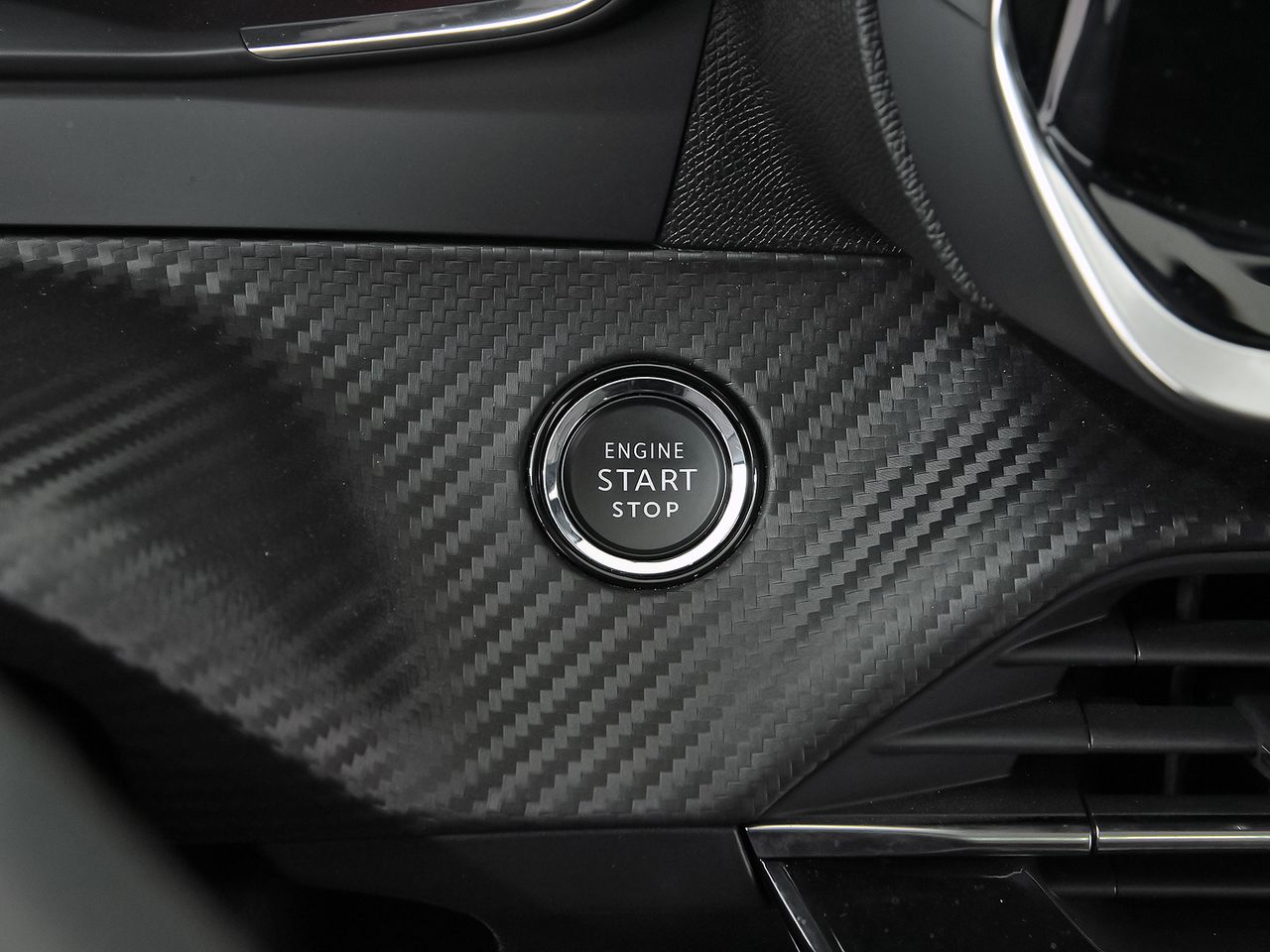 Peugeot 2008 Allure Puretech 100 S&S BVM6 - foto 22