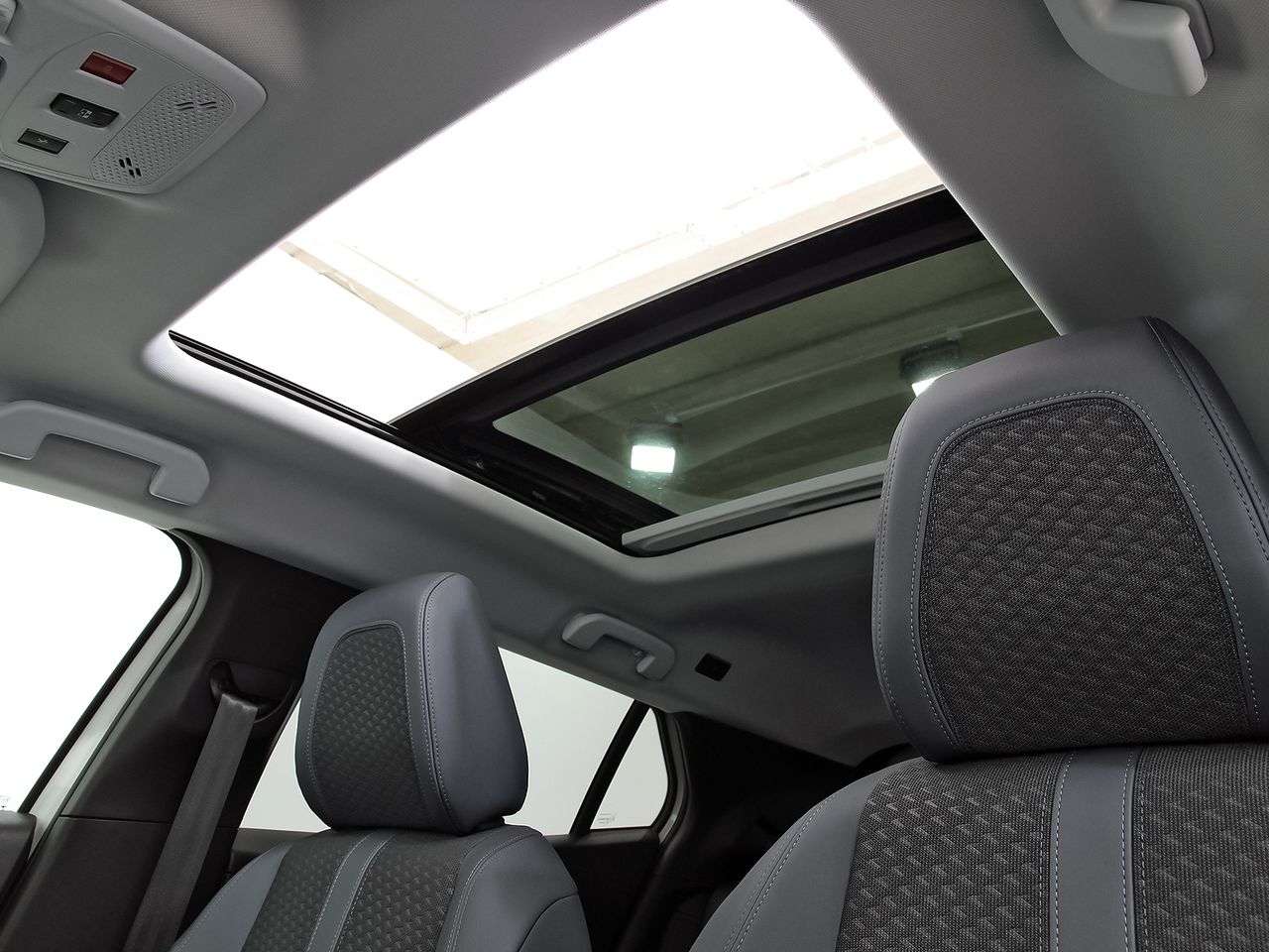 Peugeot 2008 Allure Puretech 100 S&S BVM6 - foto 32