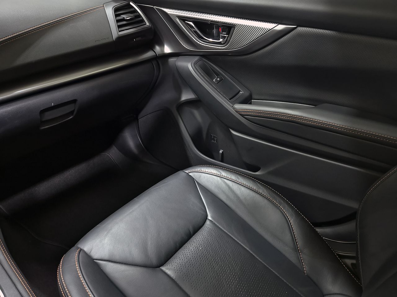 Subaru XV 2.0i Hybrid CVT Executive Plus - foto 31