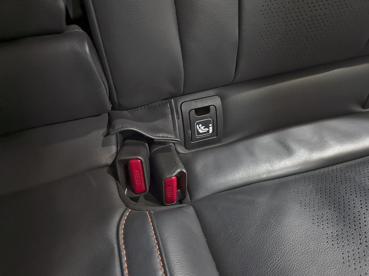 Subaru XV 2.0i Hybrid CVT Executive Plus - foto 33