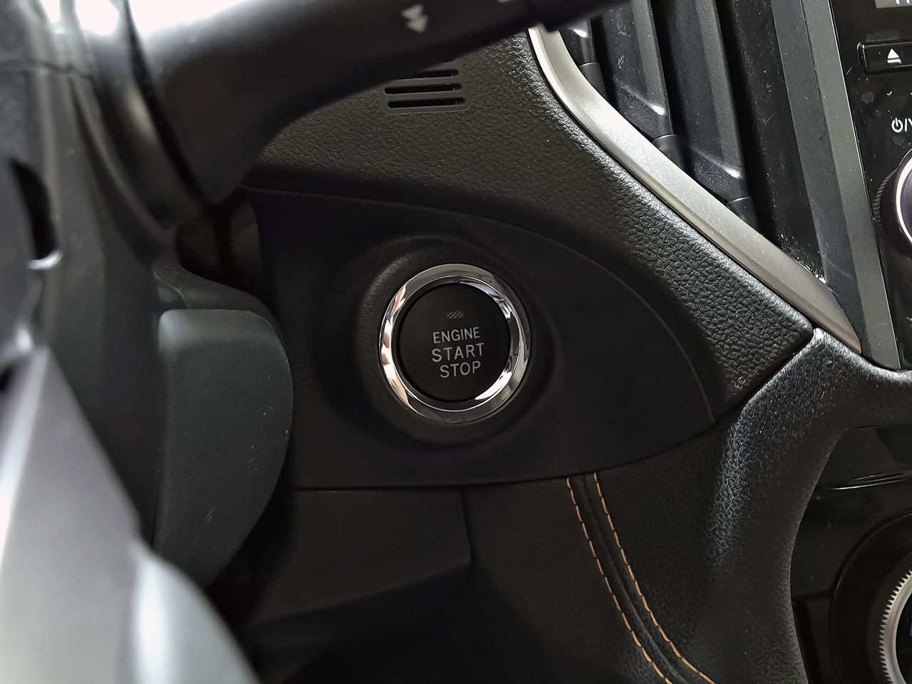 Subaru XV 2.0i Hybrid CVT Executive Plus - foto 16