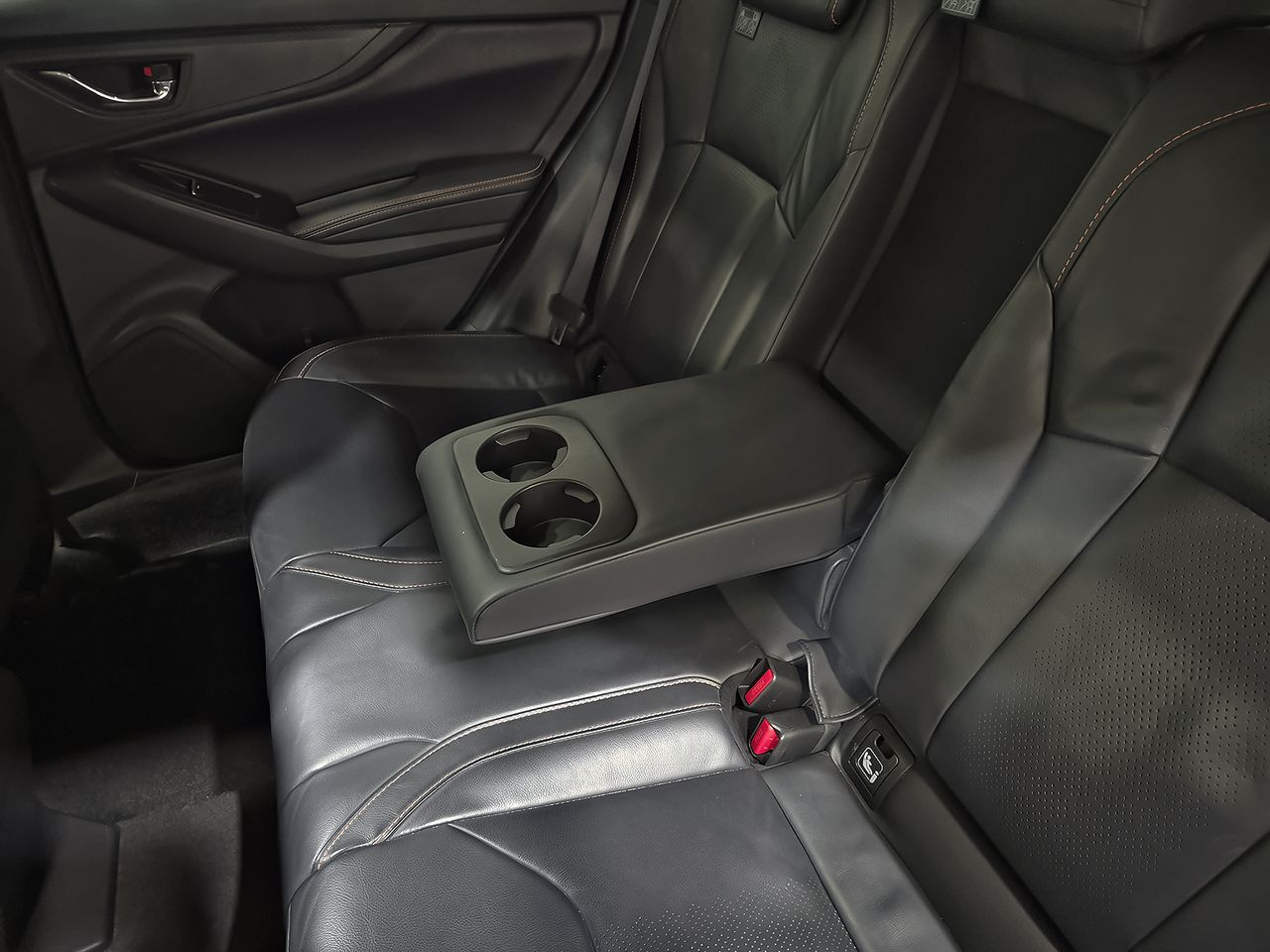 Subaru XV 2.0i Hybrid CVT Executive Plus - foto 34