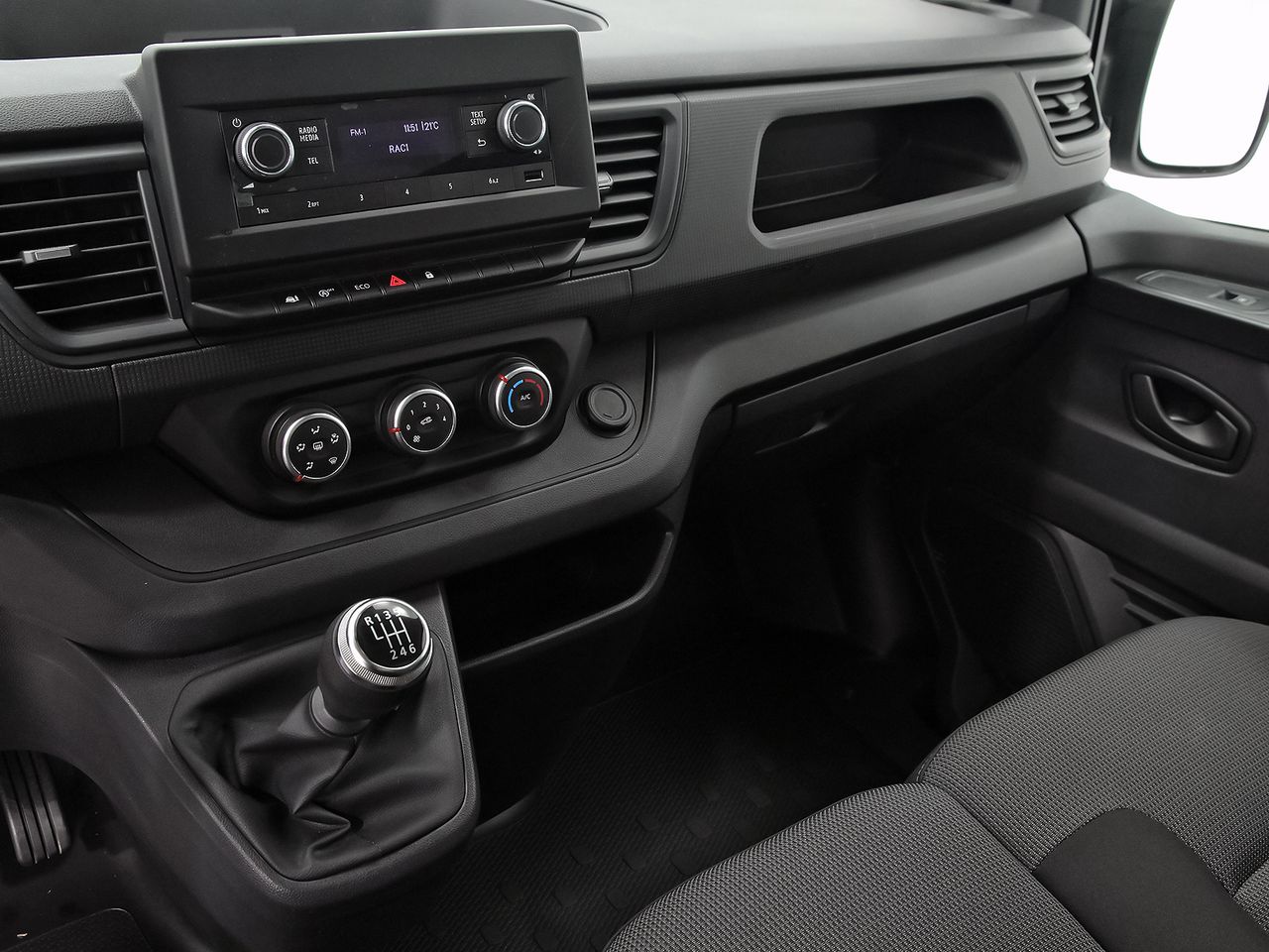 Nissan Primastar 2.0DCI 110CV GO L1H1 4P - foto 11