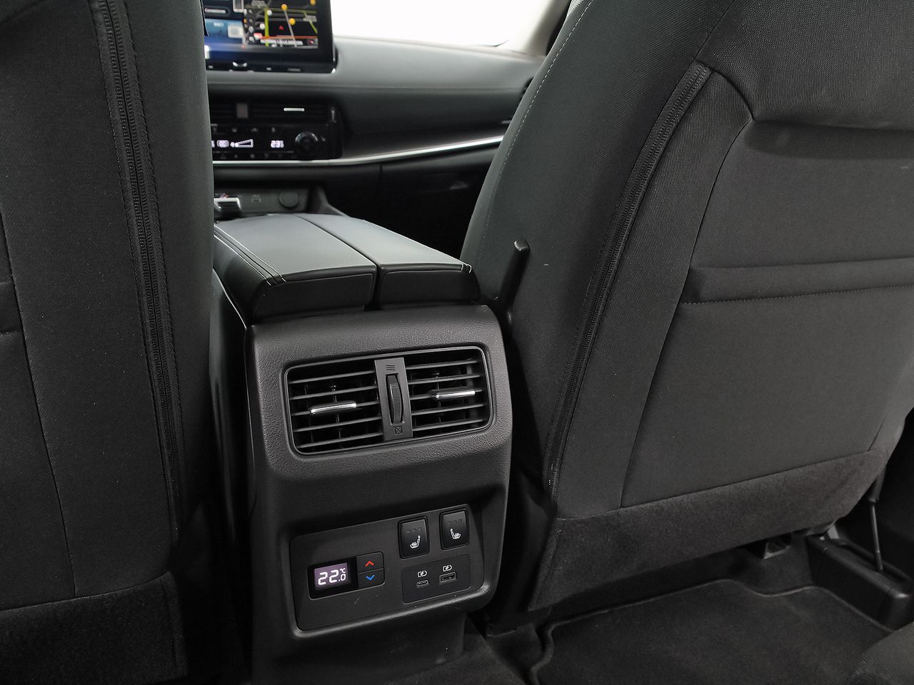 Nissan X-Trail 5pl 1.5 e-POWER 152kW 4x2 A/T N-Connecta - foto 36