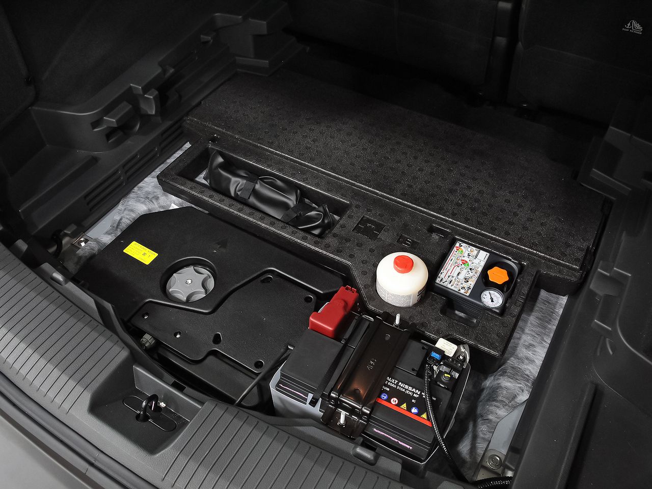 Nissan X-Trail 5pl 1.5 e-POWER 152kW 4x2 A/T N-Connecta - foto 38