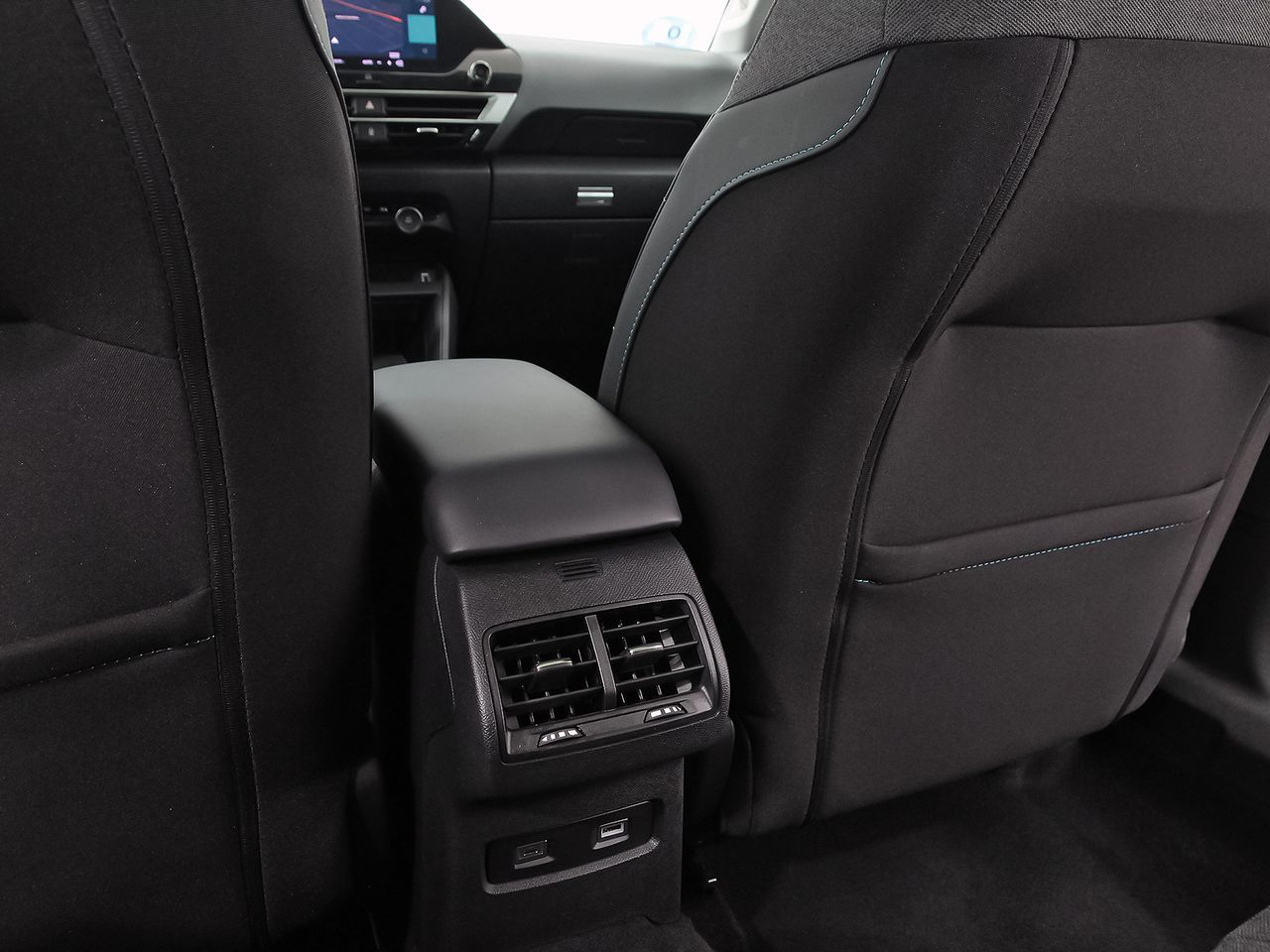 Citroën C4 ë-C4 eléctrico 100kW 50kWh Shine - foto 37