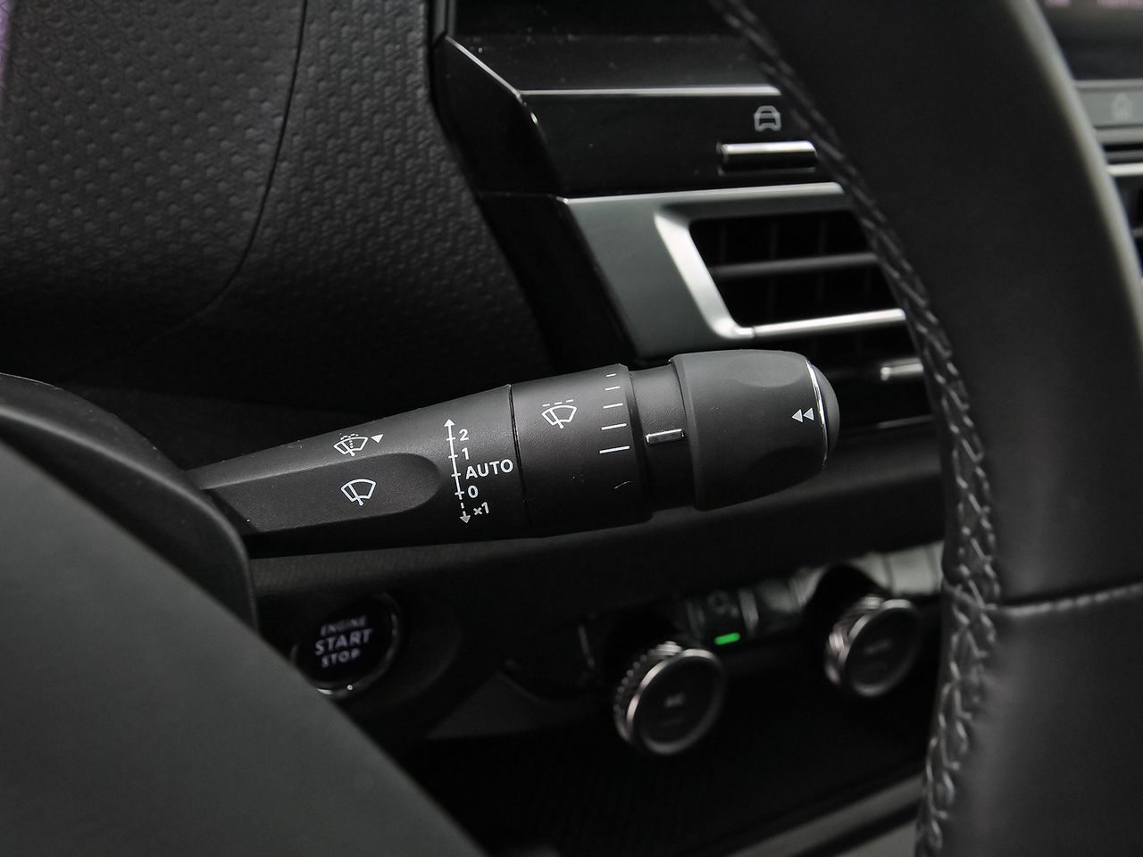 Citroën C4 ë-C4 eléctrico 100kW 50kWh Shine - foto 17