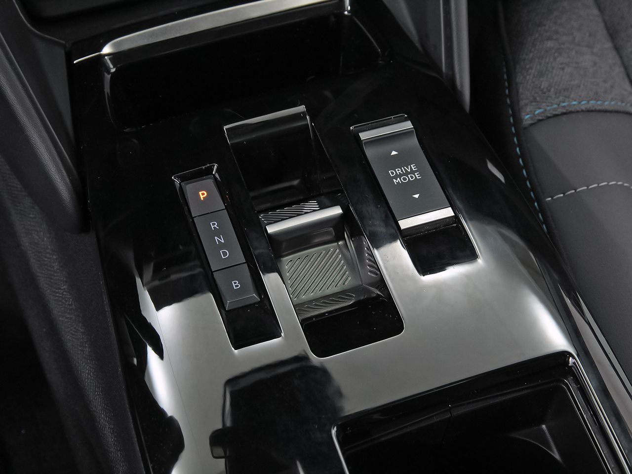 Citroën C4 ë-C4 eléctrico 100kW 50kWh Shine - foto 33