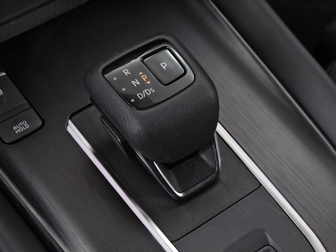 Nissan Qashqai DIG-T 116kW Xtronic N-Connecta - foto 33