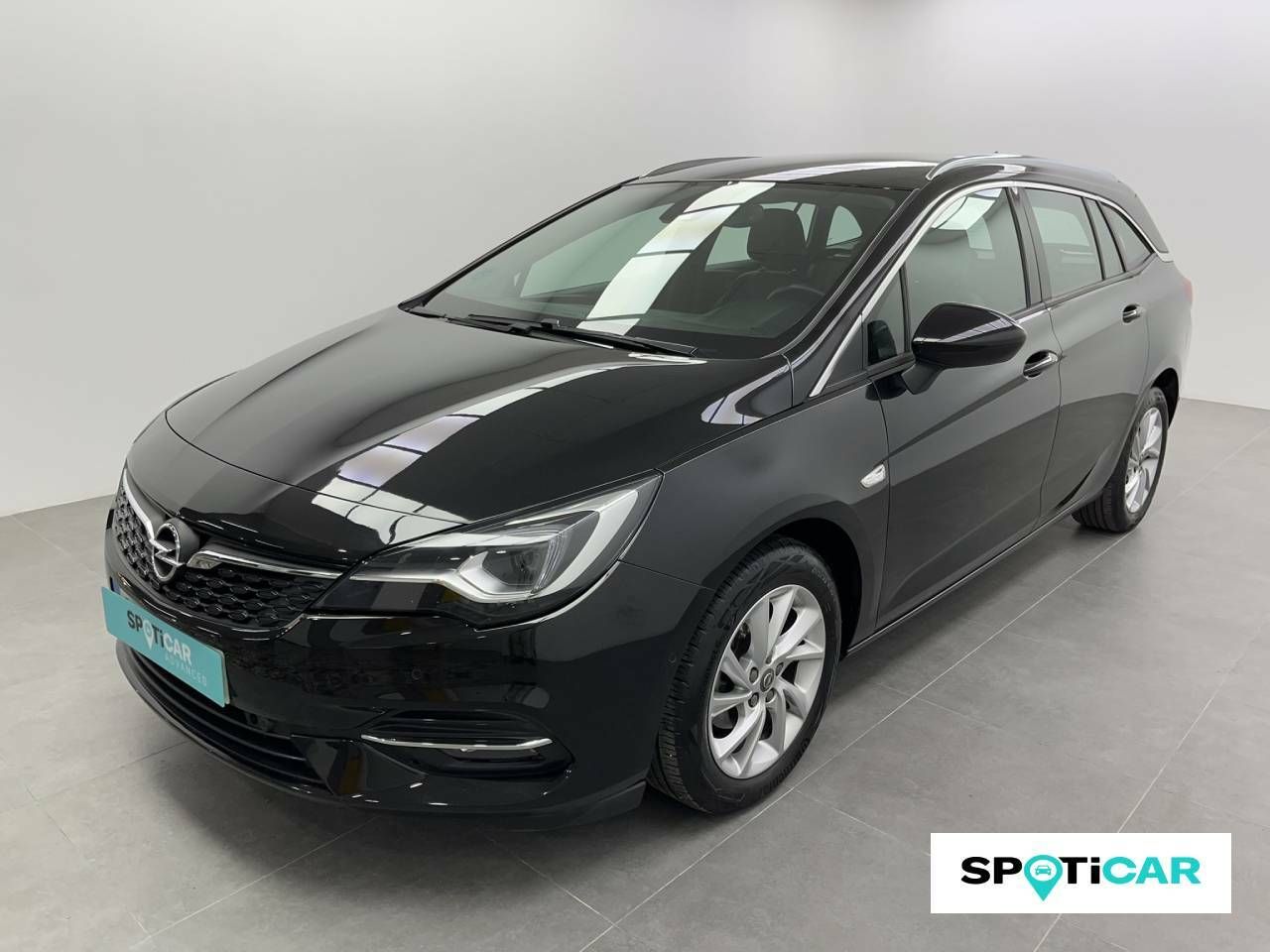 Foto opel astra 2020 /