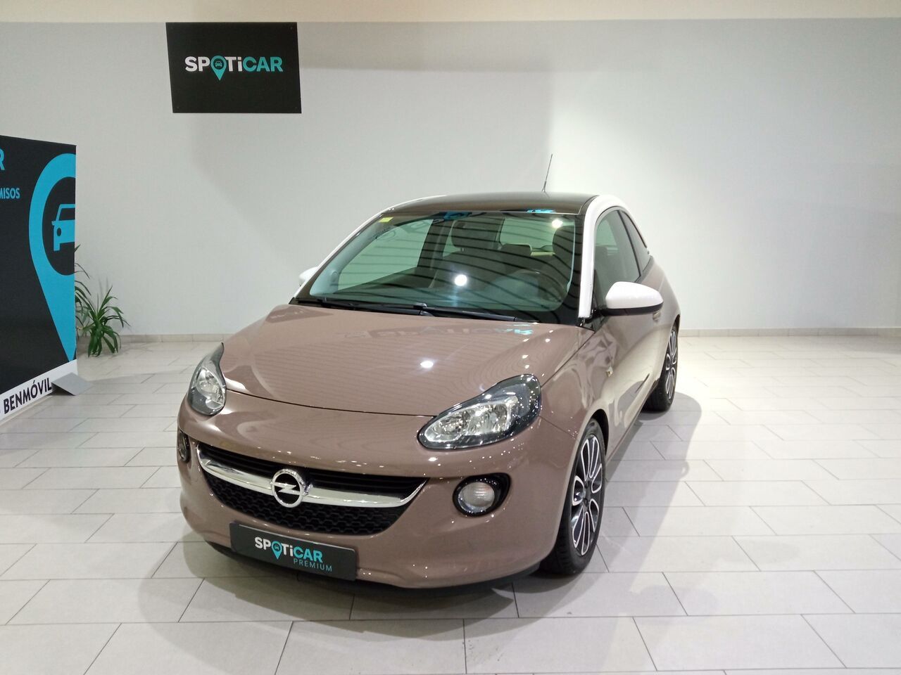 Neumaticos seminuevos 25535r18 para coche  de segunda mano - opel adam 2014 /