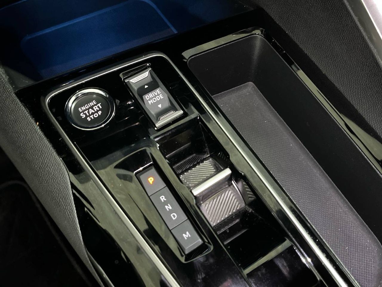 Peugeot 5008 1.2 100KW  eDCS6 GT - foto 29