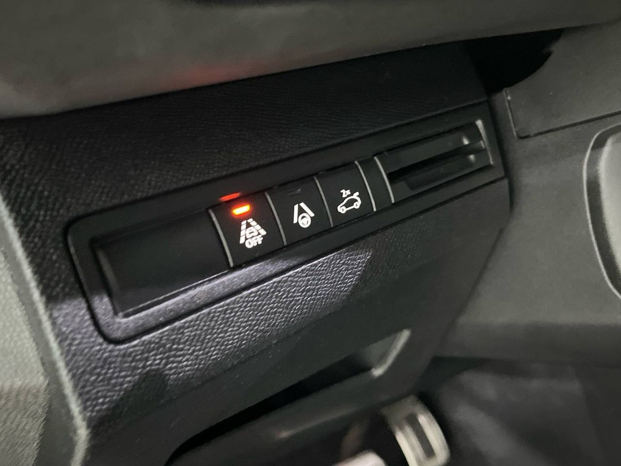 Peugeot 5008 1.2 100KW  eDCS6 GT - foto 28