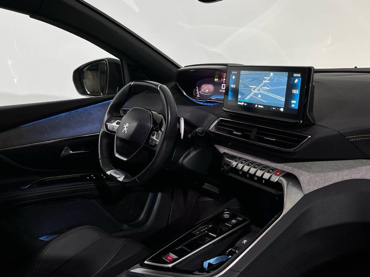 Peugeot 5008 1.2 100KW  eDCS6 GT - foto 17