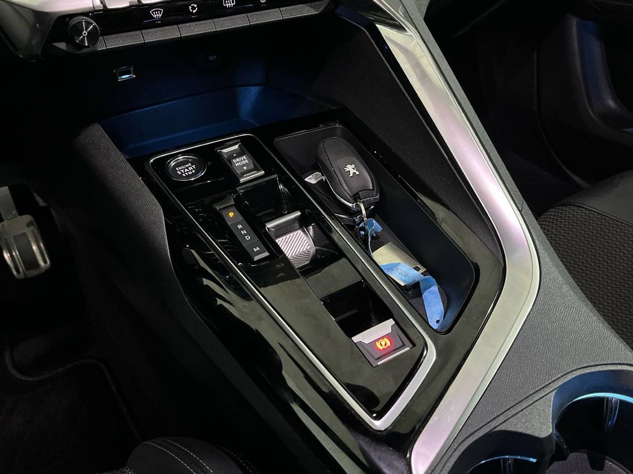 Peugeot 5008 1.2 100KW  eDCS6 GT - foto 16