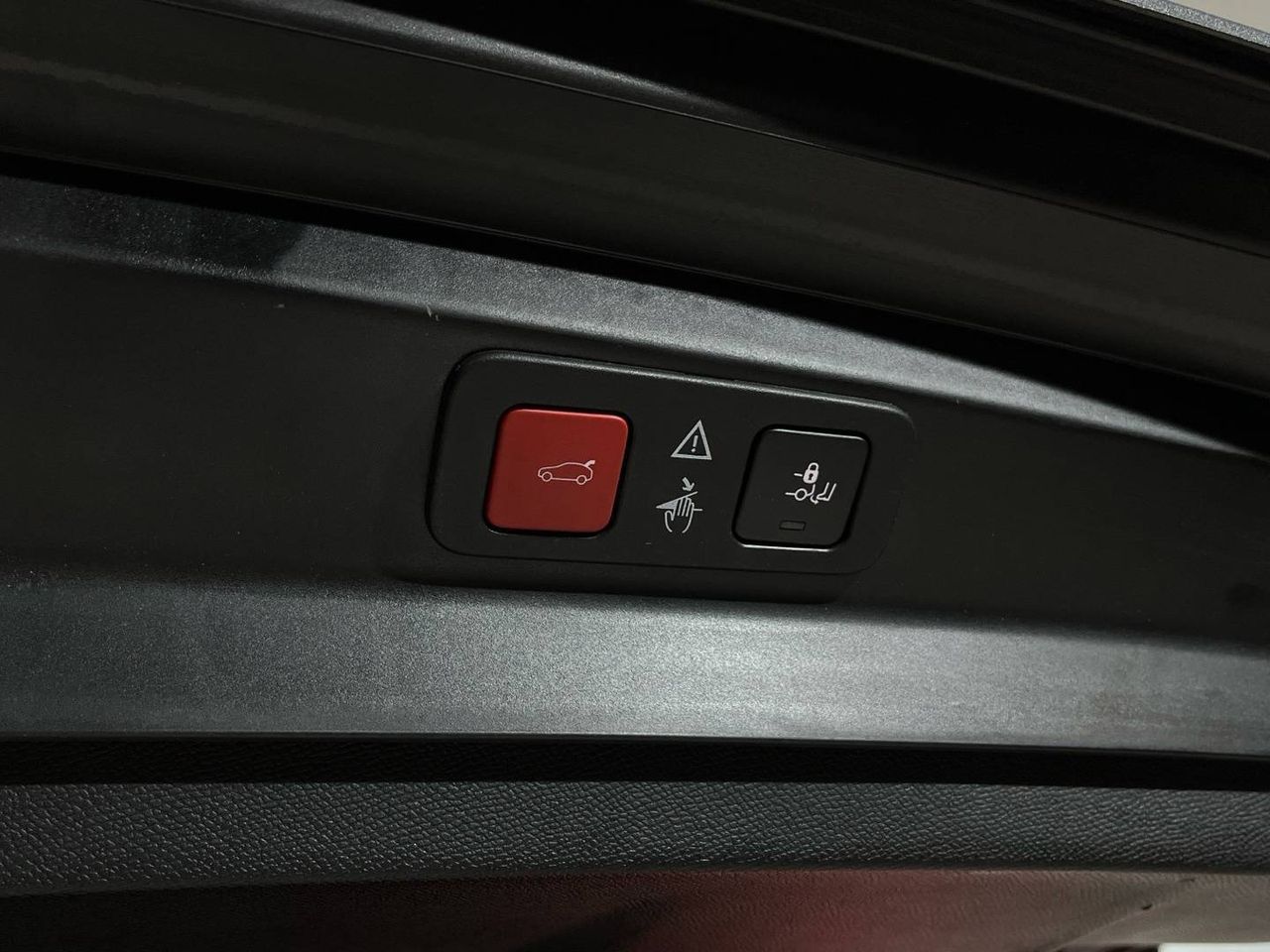 Peugeot 5008 1.2 100KW  eDCS6 GT - foto 25