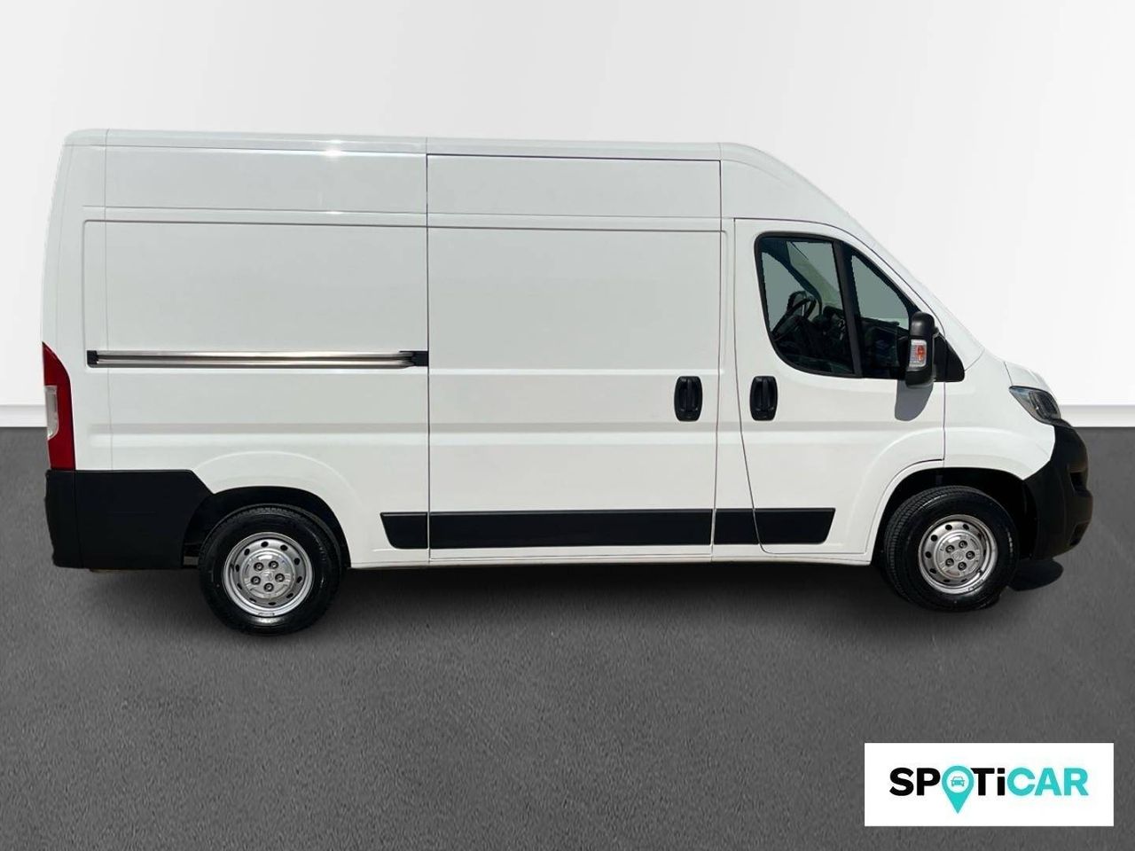 Citroën Jumper BlueHDi 103KW (140CV) Furgón 33L2H2 - - foto 4