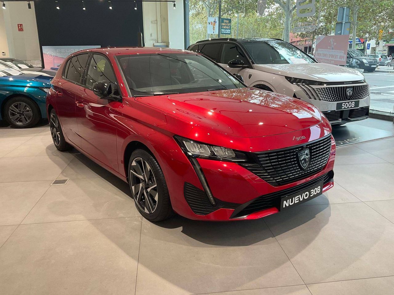peugeot 308 2024 / foto grande (3)