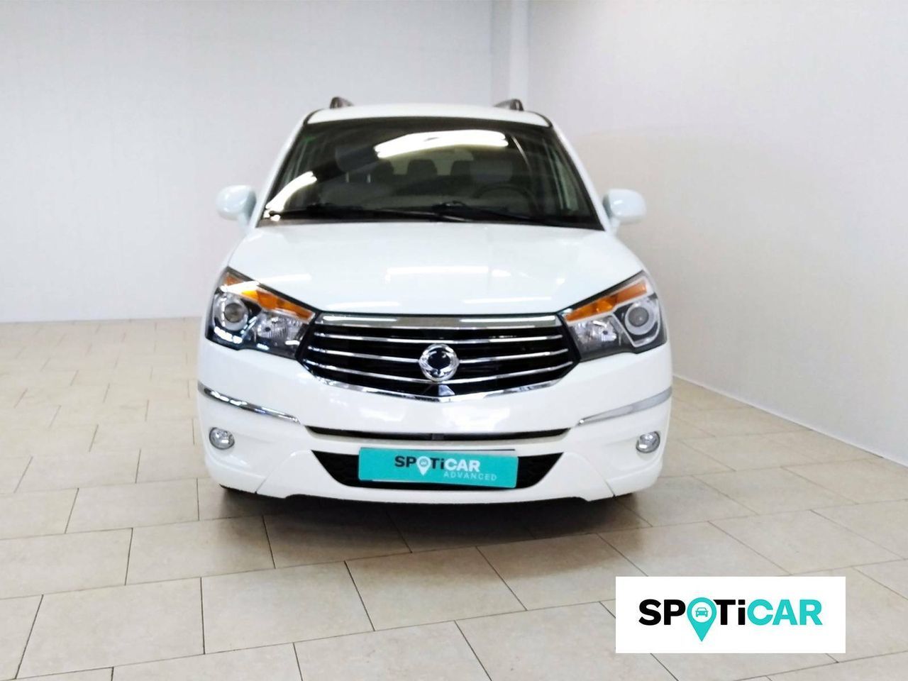 ssangyong rodius 2017 / foto grande (2)