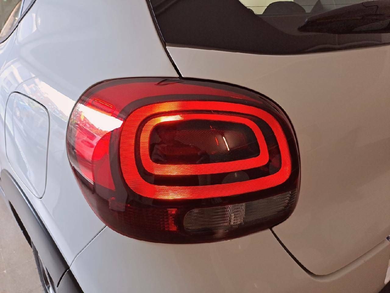 Citroën C3 BlueHDi 75KW (100CV) Plus - foto 17