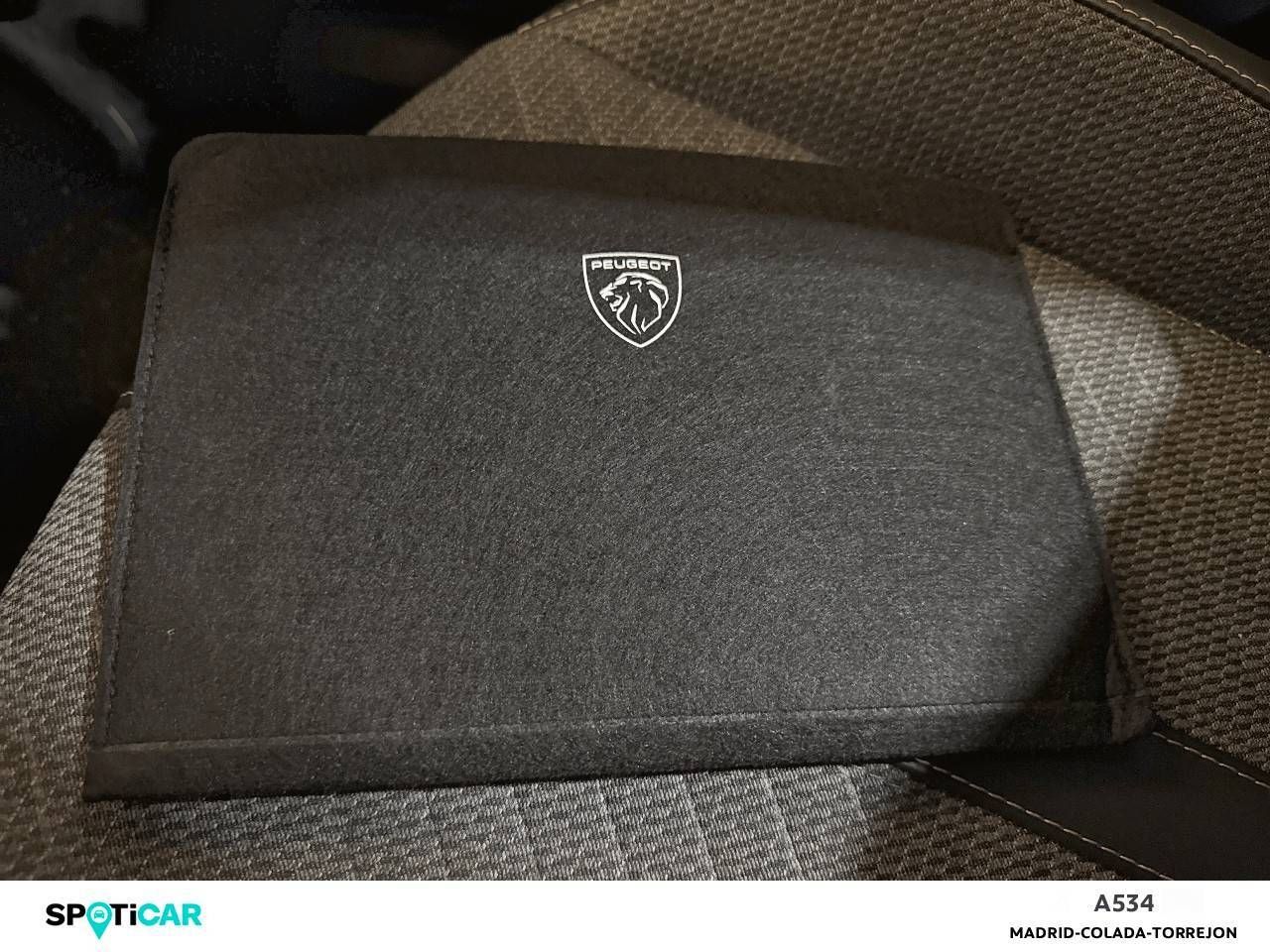 Peugeot 2008 Gasolina 100 S&S 6 Vel. MAN Allure - foto 27