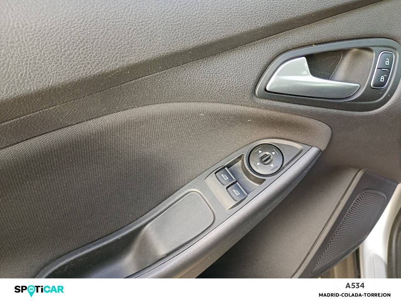 Ford Focus 1.6 TI-VCT 125cv Trend - foto 12