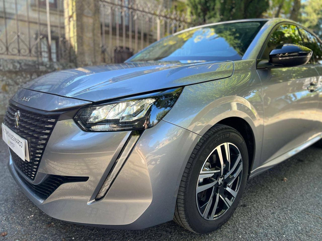 peugeot 208 2022 / foto grande (2)