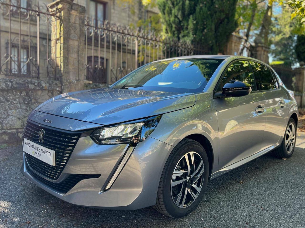 Foto peugeot 208 2022 /
