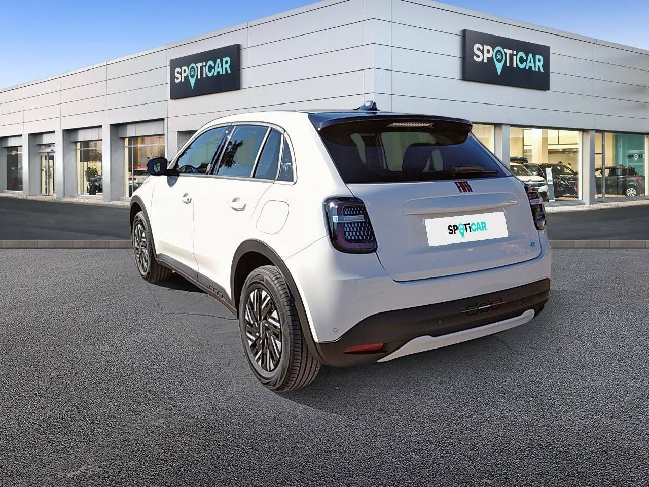 Fiat 600 600e  54kwh 115kw (156cv) RED - foto 7