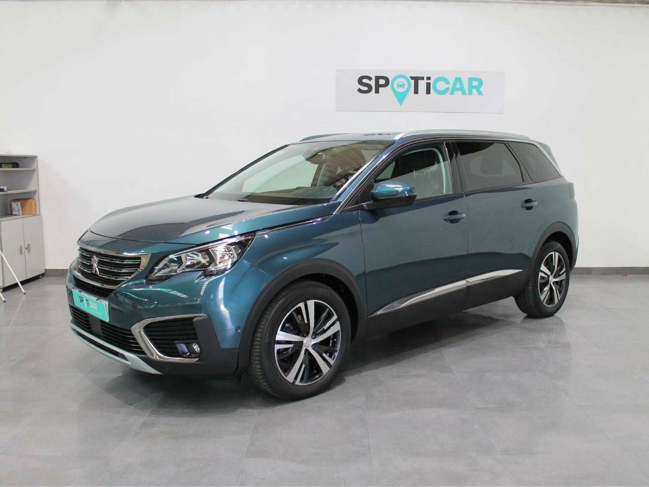 peugeot 5008 2020 /