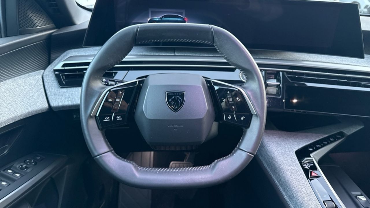 Peugeot 3008 Allure Hybrid eDCS6 100 kW (136 CV) - foto 9