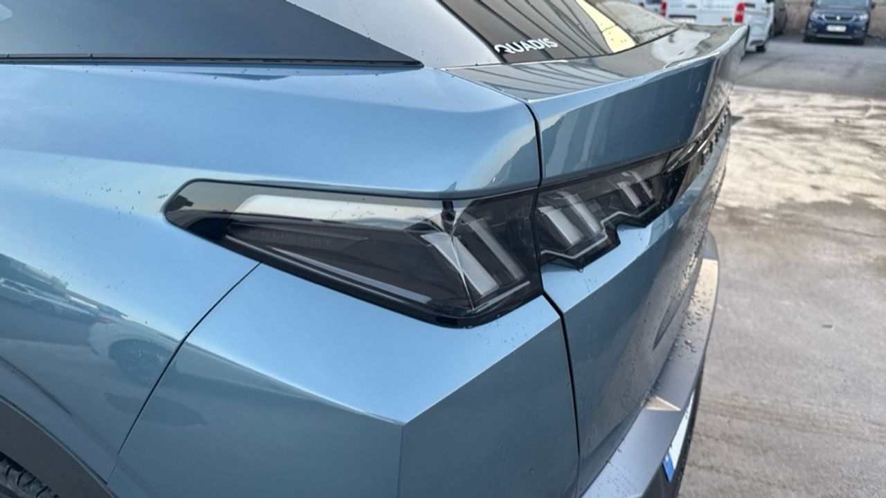 Peugeot 3008 Allure Hybrid eDCS6 100 kW (136 CV) - foto 17