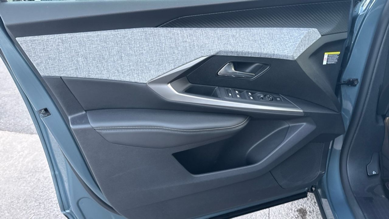 Peugeot 3008 Allure Hybrid eDCS6 100 kW (136 CV) - foto 19