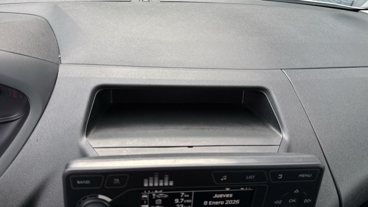 Peugeot Partner Furgon BlueHDi 100 S&S Pro Standard 600kg 73 - foto 29