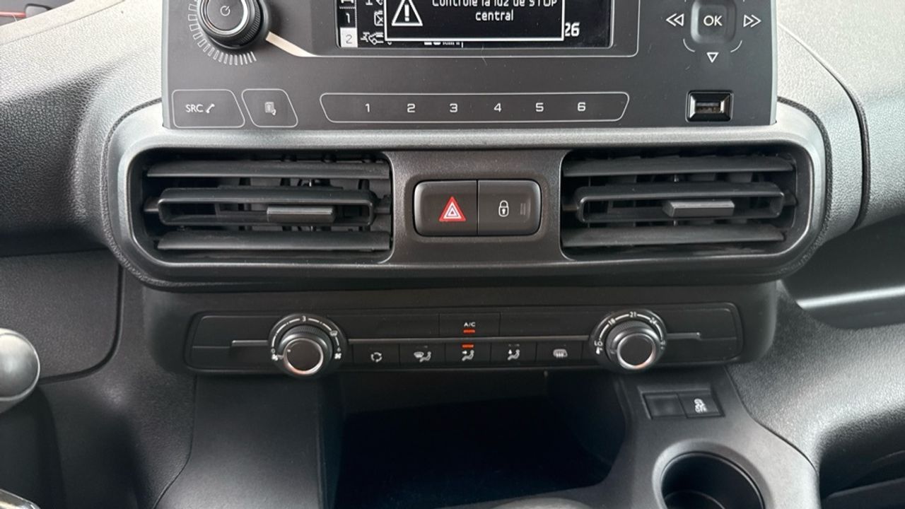 Peugeot Partner Furgon BlueHDi 100 S&S Pro Standard 600kg 73 - foto 26