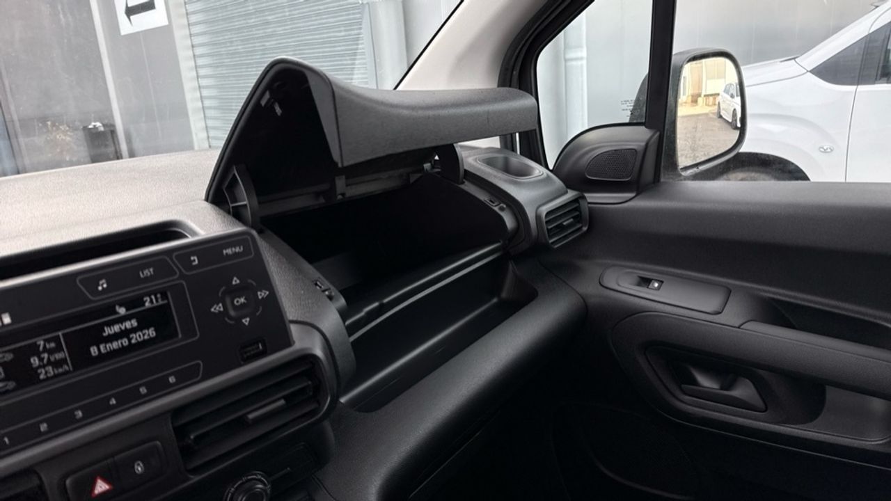 Peugeot Partner Furgon BlueHDi 100 S&S Pro Standard 600kg 73 - foto 30