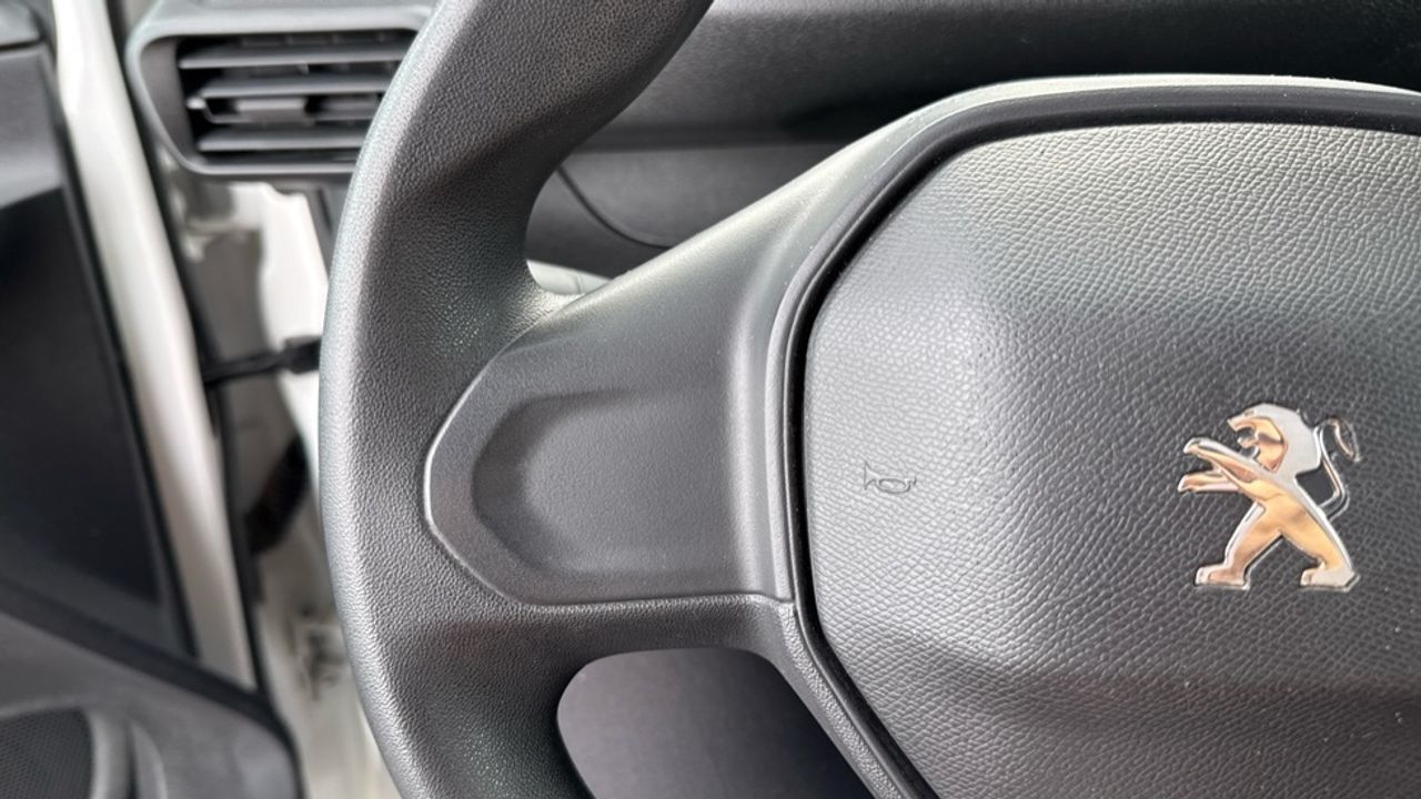 Peugeot Partner Furgon BlueHDi 100 S&S Pro Standard 600kg 73 - foto 20