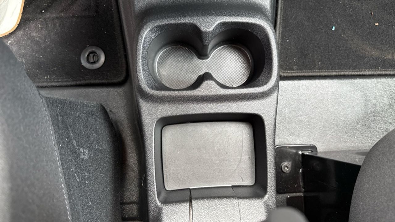 Peugeot Partner Furgon BlueHDi 100 S&S Pro Standard 600kg 73 - foto 32