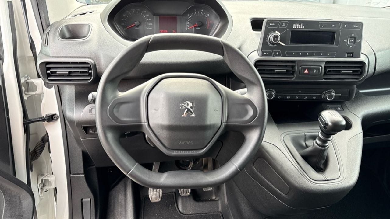 Peugeot Partner Furgon BlueHDi 100 S&S Pro Standard 600kg 73 - foto 9